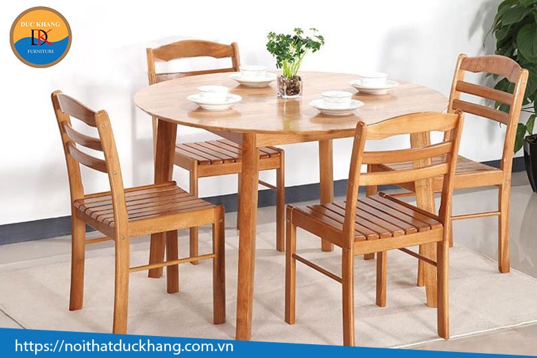 Bàn ăn 4 người hình tròn đẹp, hiện đại
