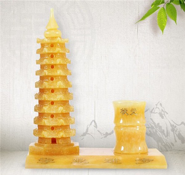 Cách trang trí bàn học cho các bé tuổi Canh Dần 2010